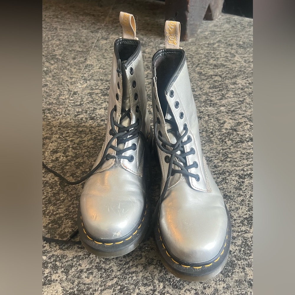 Vegan doc martins- silver